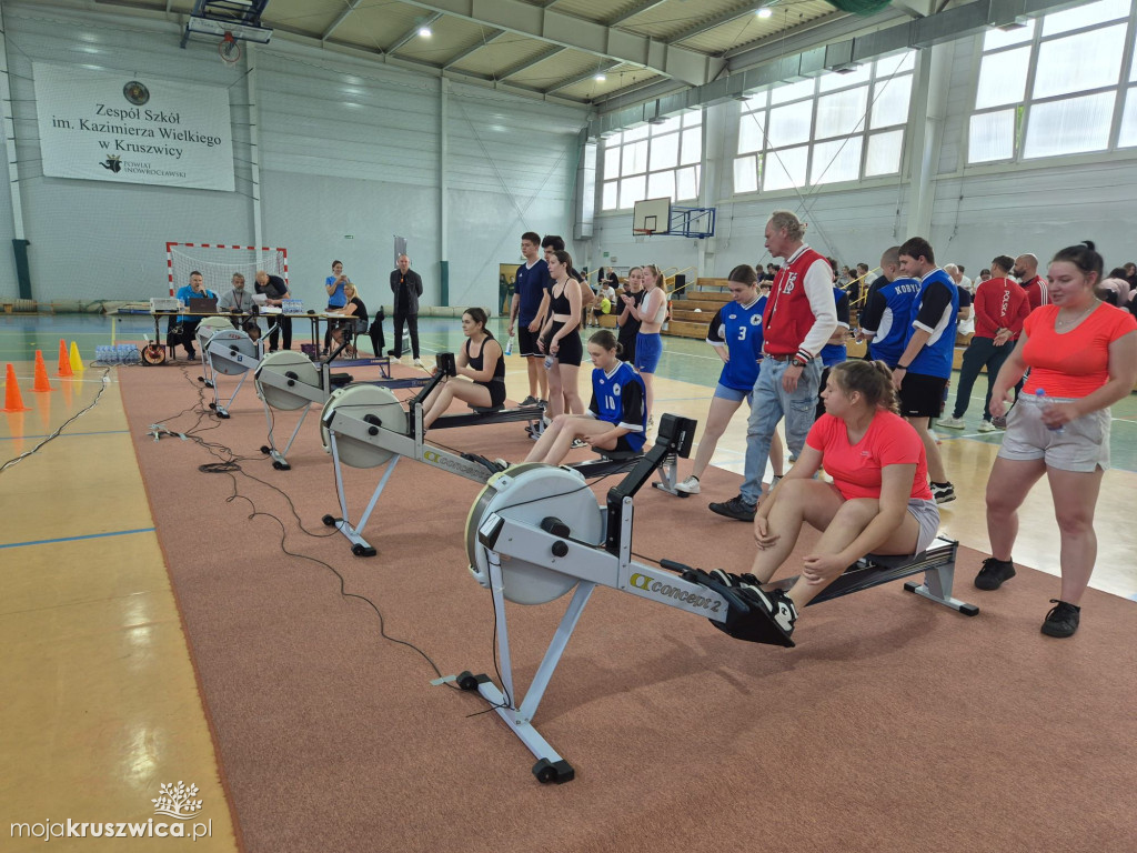 Turniej „Ergowiosła z olimpijczykiem” w kruszwickiej hali sportowej [ZDJĘCIA]