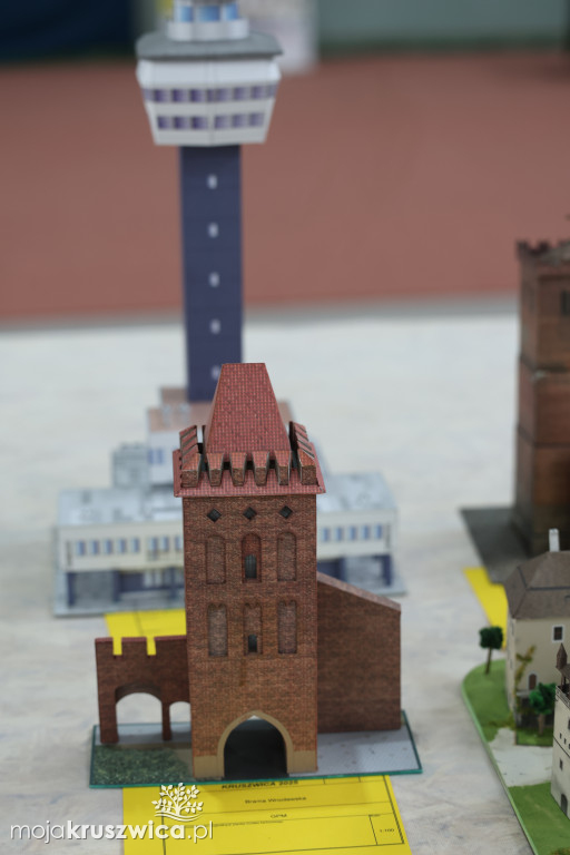 Modele kartonowe w Kruszwicy już po raz dwudziesty piąty!