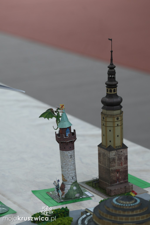 Modele kartonowe w Kruszwicy już po raz dwudziesty piąty!