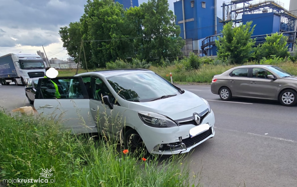 Zderzenie trzech pojazdów na DK62 w Kruszwicy