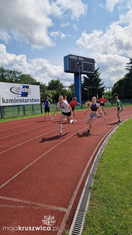 Uczennice z Kruszwicy z medalami wojewódzkimi