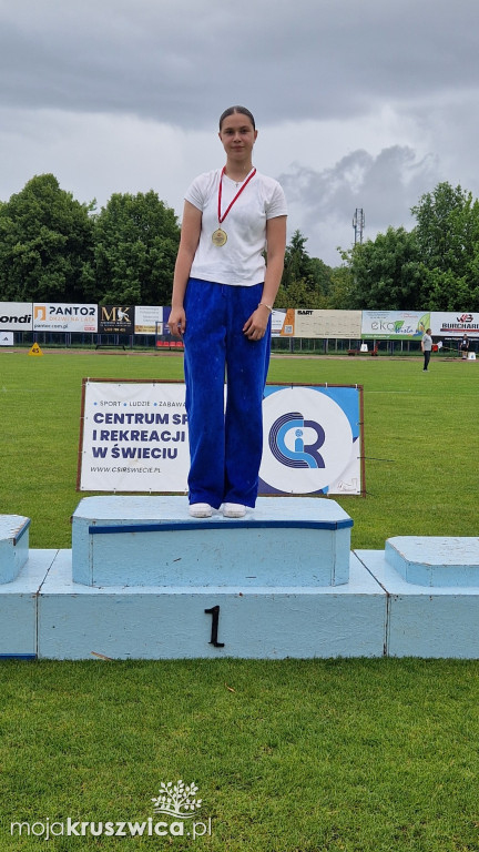 Uczennice z Kruszwicy z medalami wojewódzkimi