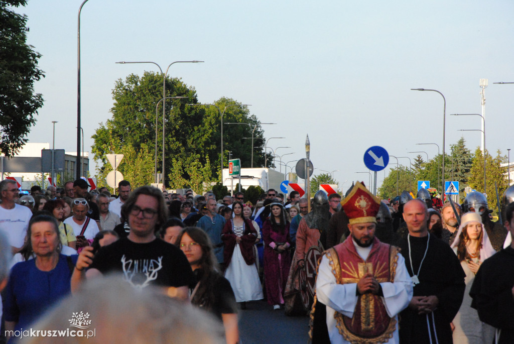 Chrzest Mieszka I i „Pochód Dziejów” w Kruszwicy [ZDJĘCIA]