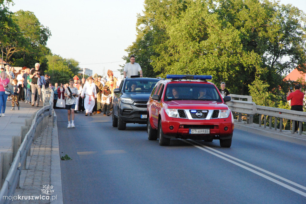 Chrzest Mieszka I i „Pochód Dziejów” w Kruszwicy [ZDJĘCIA]