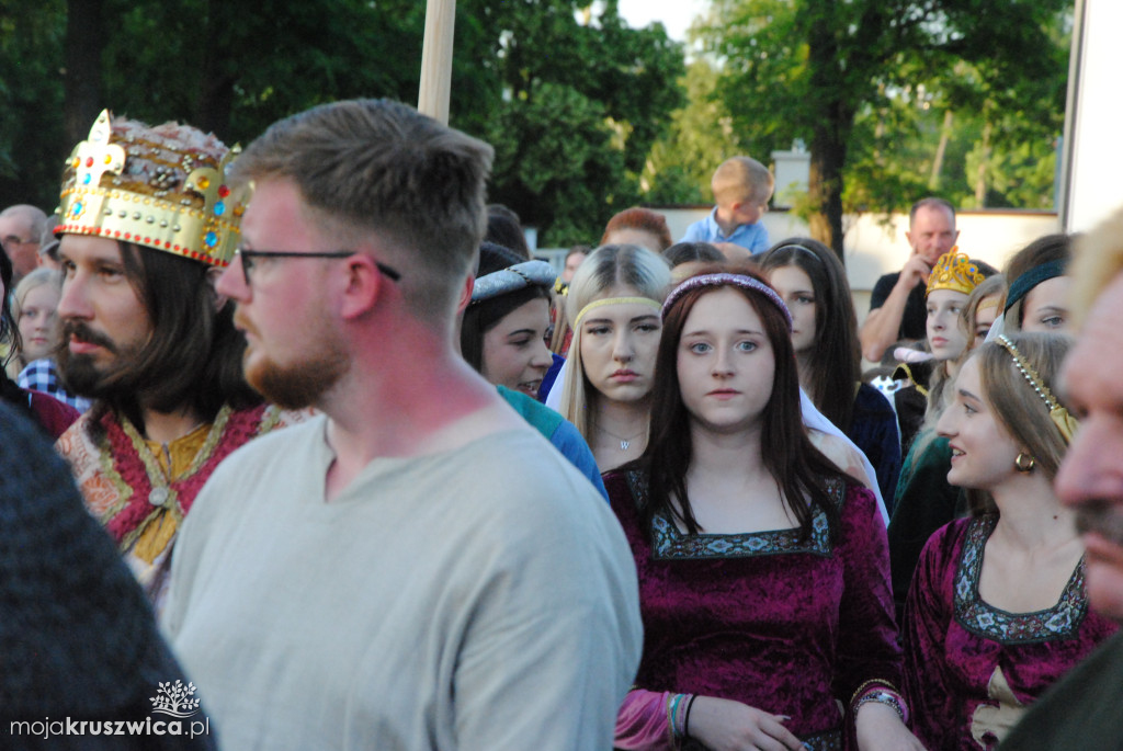 Koronacja Bolesława Chrobrego: Artystyczne widowisko pod Mysią Wieżą [ZDJĘCIA]