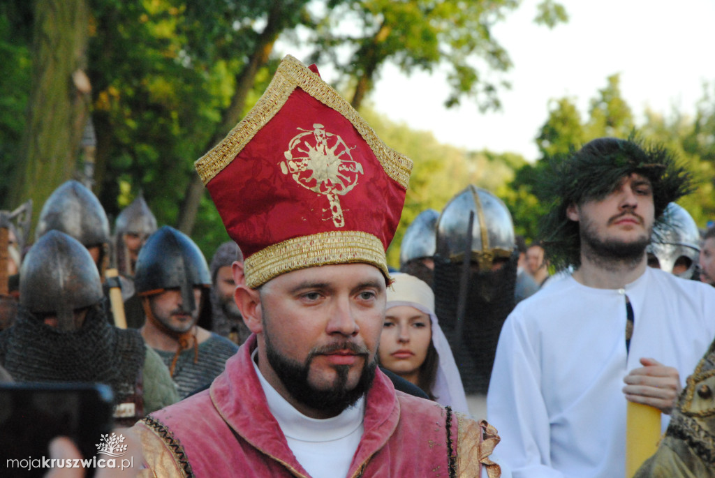Koronacja Bolesława Chrobrego: Artystyczne widowisko pod Mysią Wieżą [ZDJĘCIA]