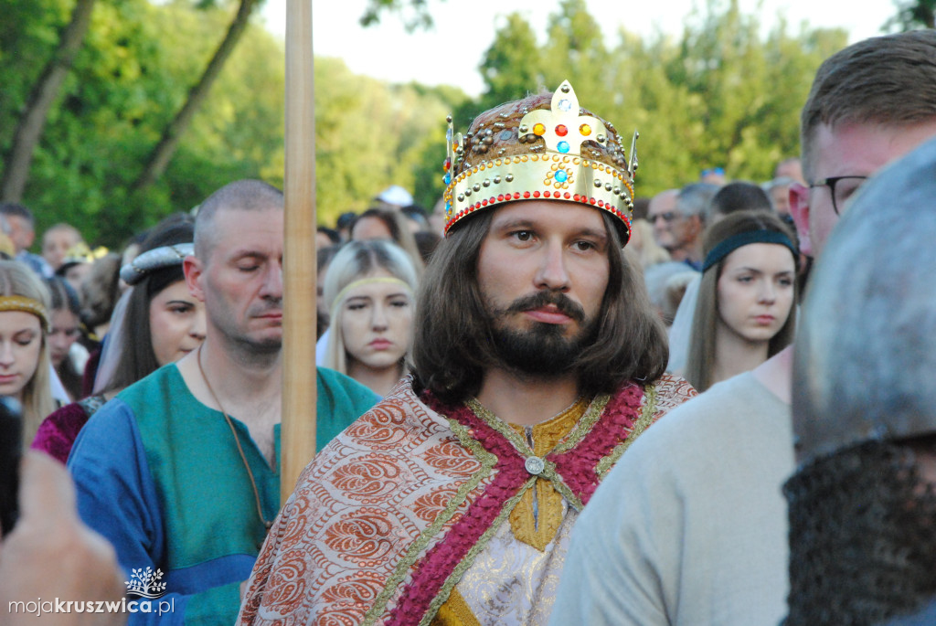 Koronacja Bolesława Chrobrego: Artystyczne widowisko pod Mysią Wieżą [ZDJĘCIA]