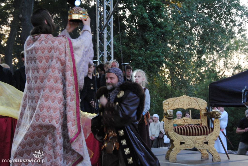 Koronacja Bolesława Chrobrego: Artystyczne widowisko pod Mysią Wieżą [ZDJĘCIA]