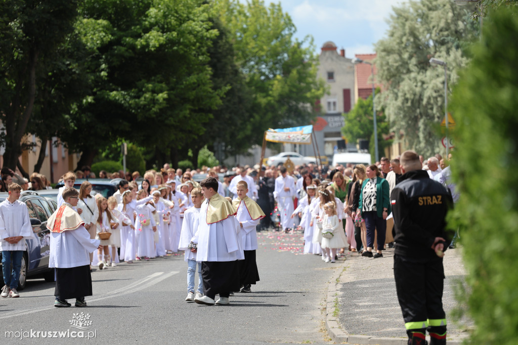 Boże Ciało w parafii św. Teresy od Dzieciątka Jezus w Kruszwicy
