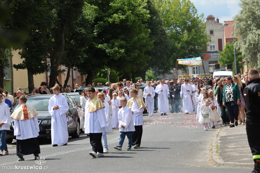 Boże Ciało w parafii św. Teresy od Dzieciątka Jezus w Kruszwicy