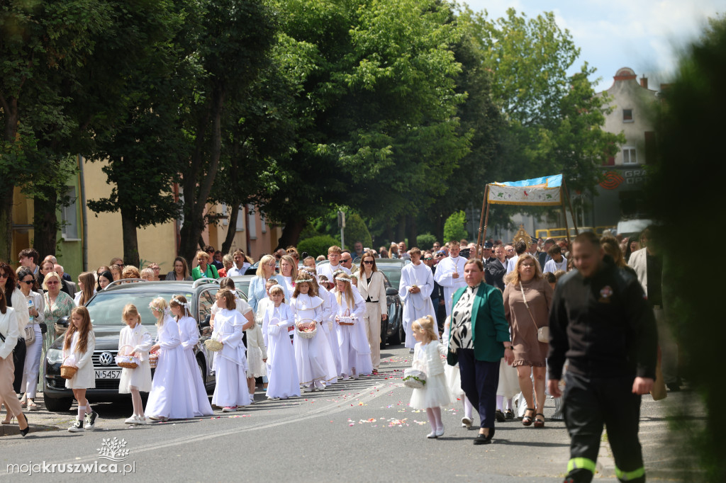 Boże Ciało w parafii św. Teresy od Dzieciątka Jezus w Kruszwicy