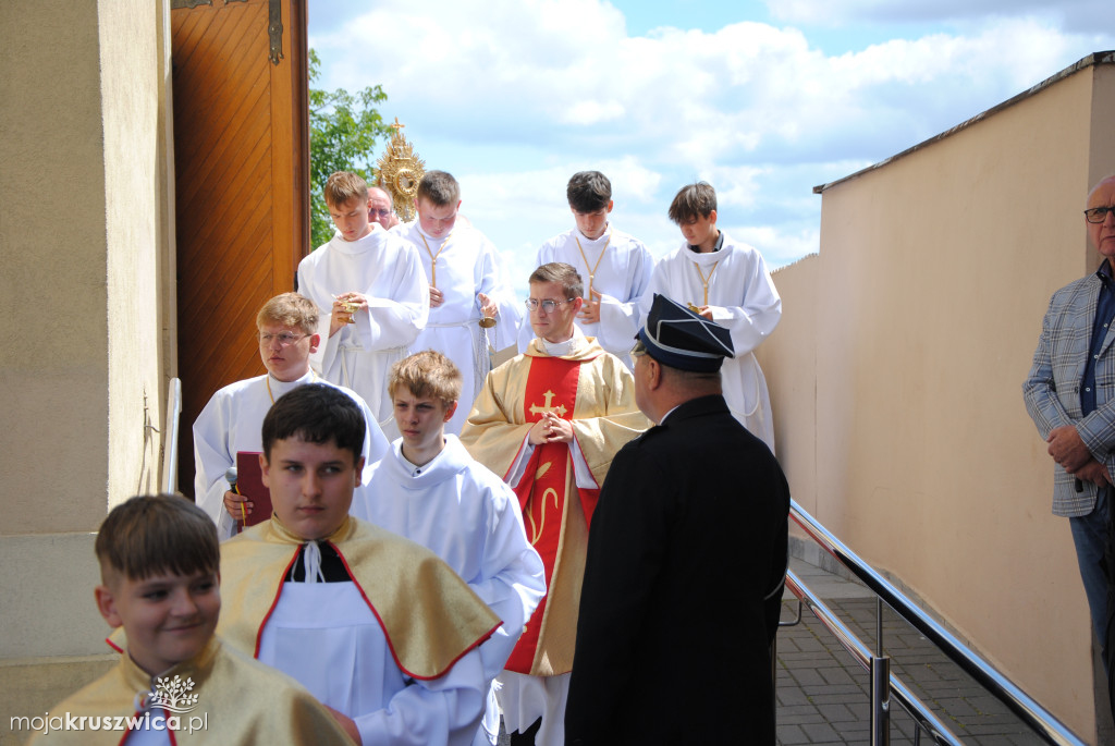 Boże Ciało w parafii św. Teresy od Dzieciątka Jezus w Kruszwicy