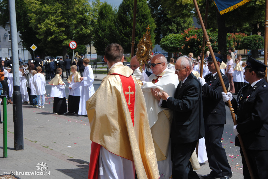Boże Ciało w parafii św. Teresy od Dzieciątka Jezus w Kruszwicy