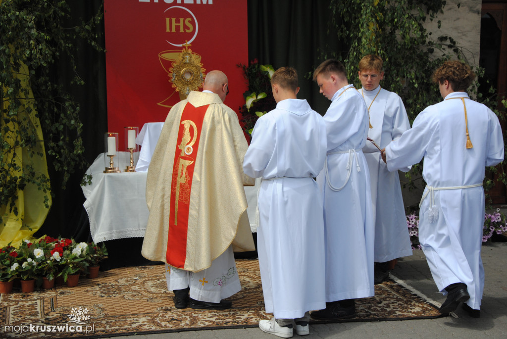 Boże Ciało w parafii św. Teresy od Dzieciątka Jezus w Kruszwicy