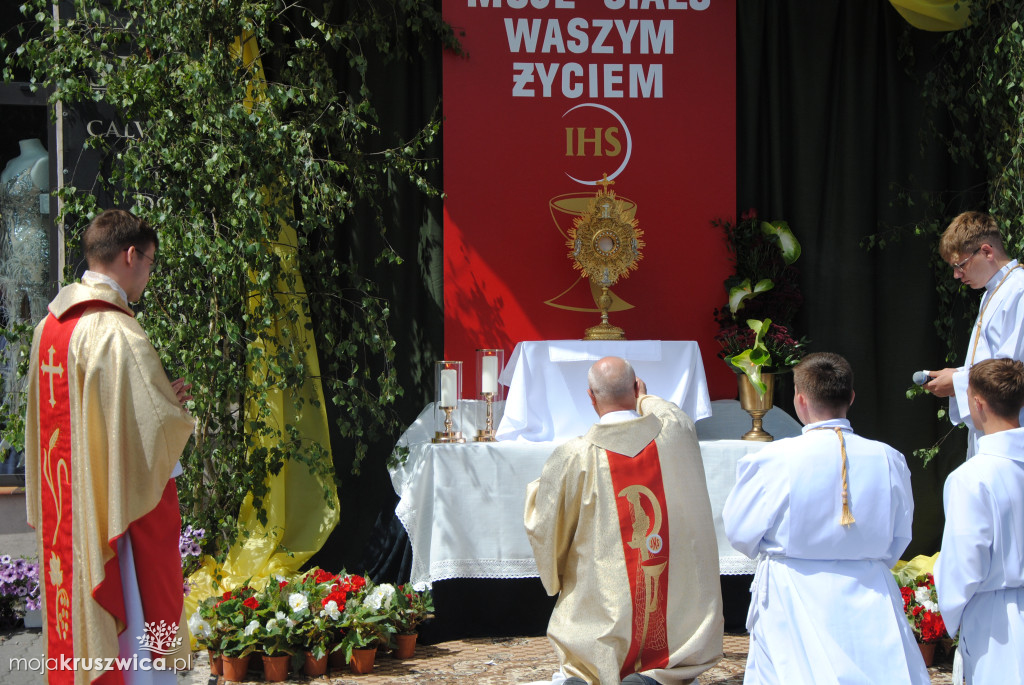 Boże Ciało w parafii św. Teresy od Dzieciątka Jezus w Kruszwicy