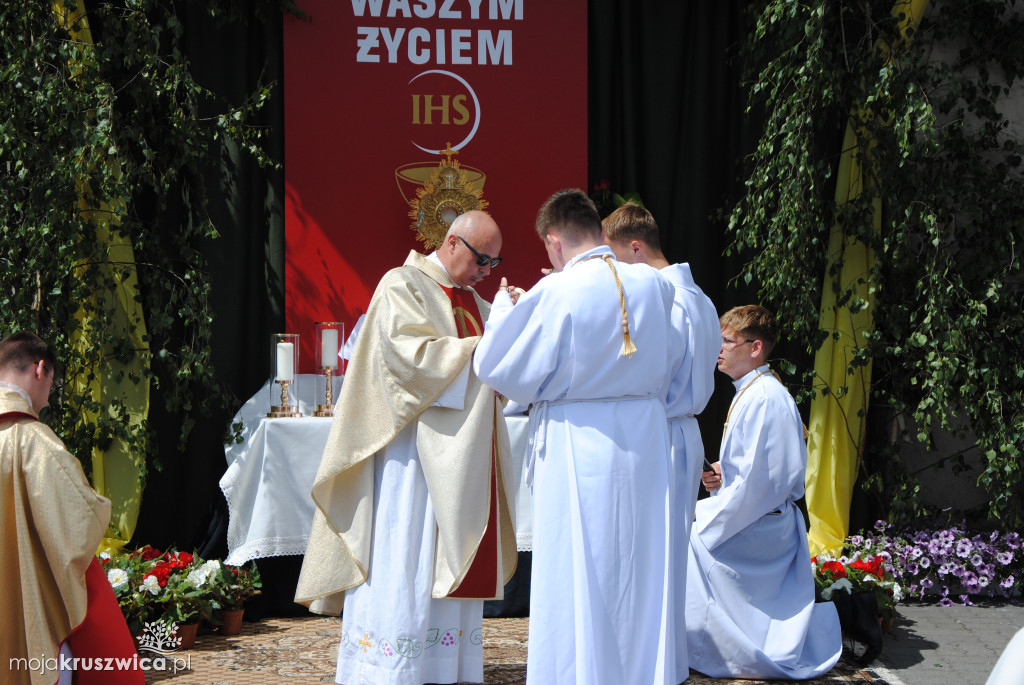 Boże Ciało w parafii św. Teresy od Dzieciątka Jezus w Kruszwicy