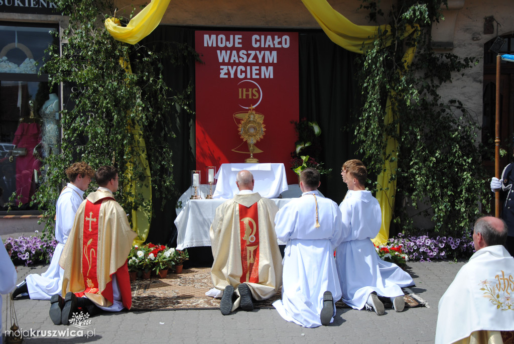 Boże Ciało w parafii św. Teresy od Dzieciątka Jezus w Kruszwicy