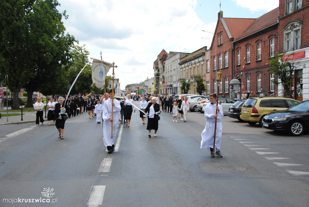 Boże Ciało w parafii św. Teresy od Dzieciątka Jezus w Kruszwicy