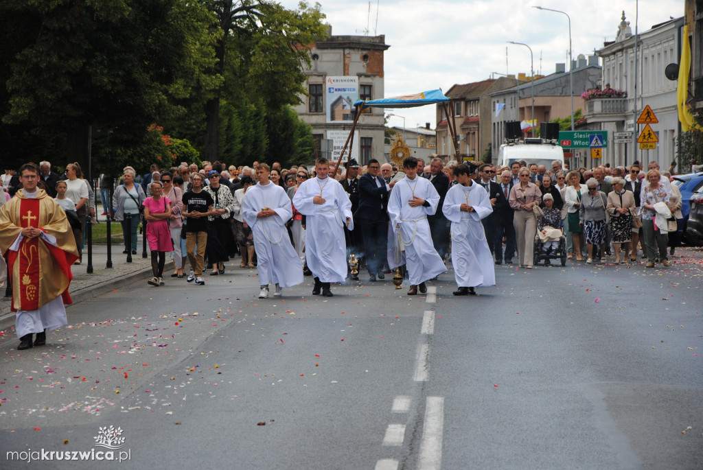 Boże Ciało w parafii św. Teresy od Dzieciątka Jezus w Kruszwicy