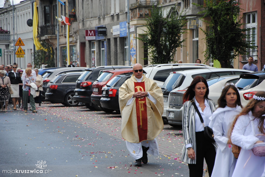 Boże Ciało w parafii św. Teresy od Dzieciątka Jezus w Kruszwicy