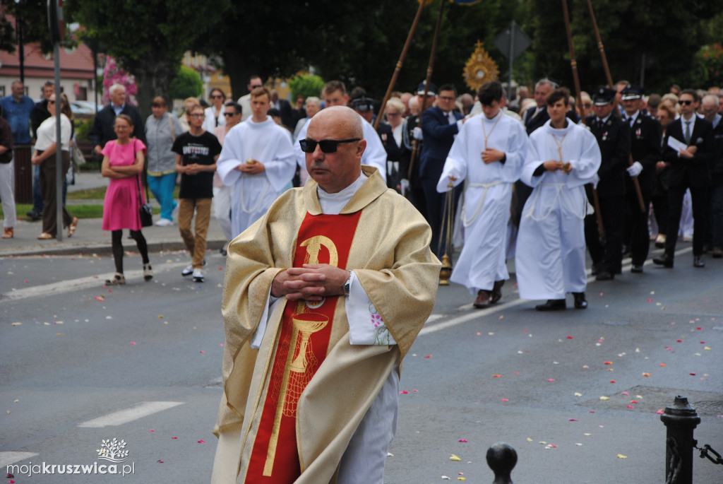 Boże Ciało w parafii św. Teresy od Dzieciątka Jezus w Kruszwicy