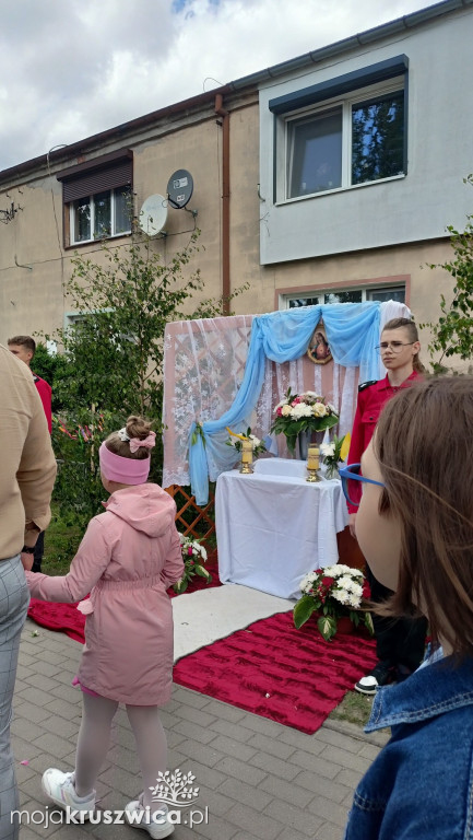 Piaski: Tradycyjna procesja eucharystyczna za nami