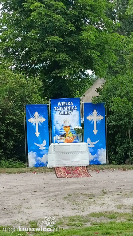Piaski: Tradycyjna procesja eucharystyczna za nami