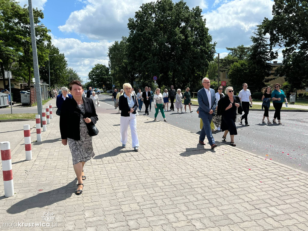 Boże Ciało w kruszwickiej kolegiacie [FOTORELACJA ANTONI SOBIERAJ/TOMASZ DOLIGALSKI]