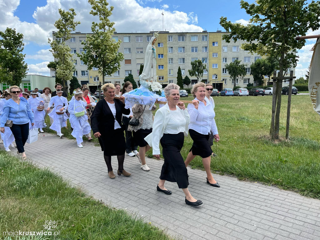 Boże Ciało w kruszwickiej kolegiacie [FOTORELACJA ANTONI SOBIERAJ/TOMASZ DOLIGALSKI]