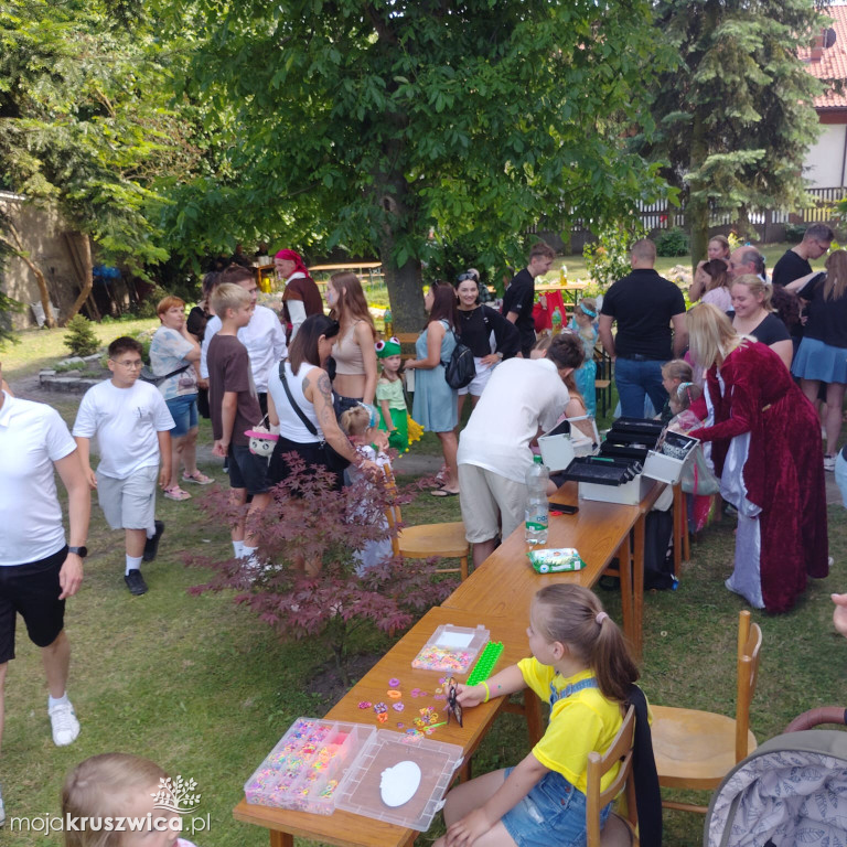 W Kruszwicy trwa rodzinny piknik parafialny [ZDJĘCIA]