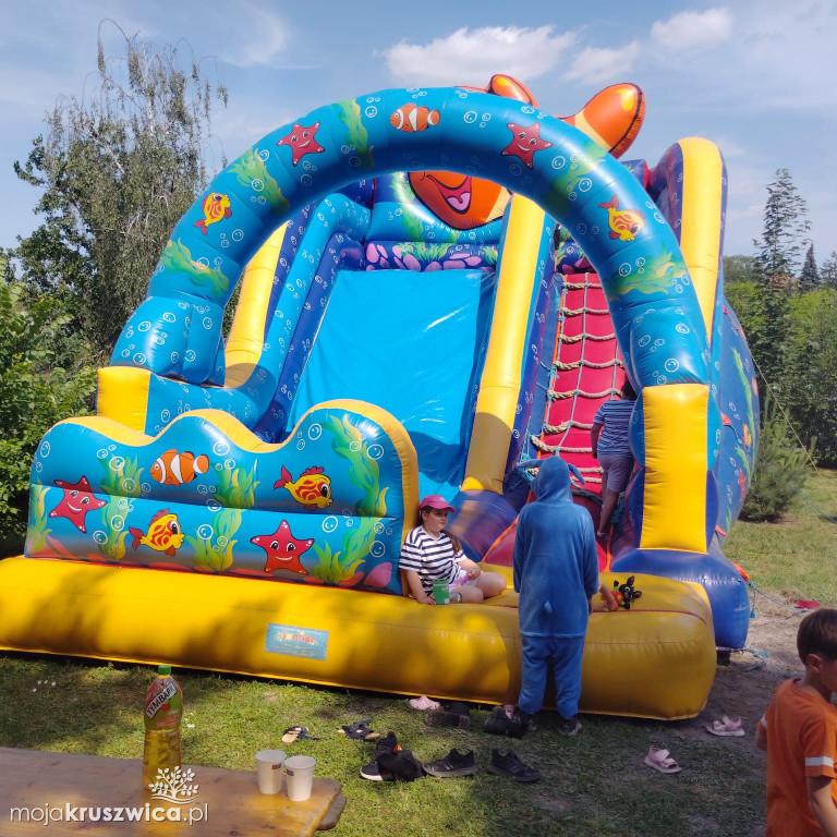 W Kruszwicy trwa rodzinny piknik parafialny [ZDJĘCIA]