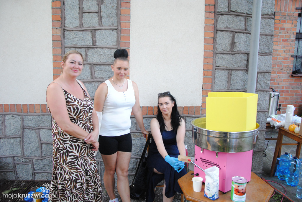 Piknik Parafialny w ogrodach Parafii św. Teresy od Dzieciątka Jezus