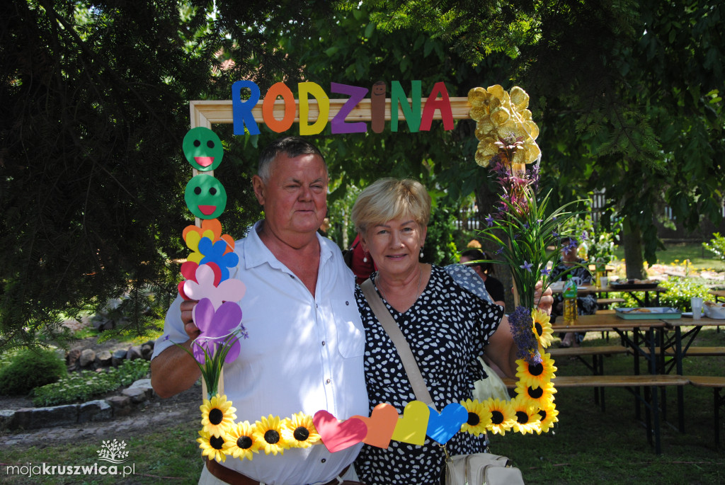 Piknik Parafialny w ogrodach Parafii św. Teresy od Dzieciątka Jezus