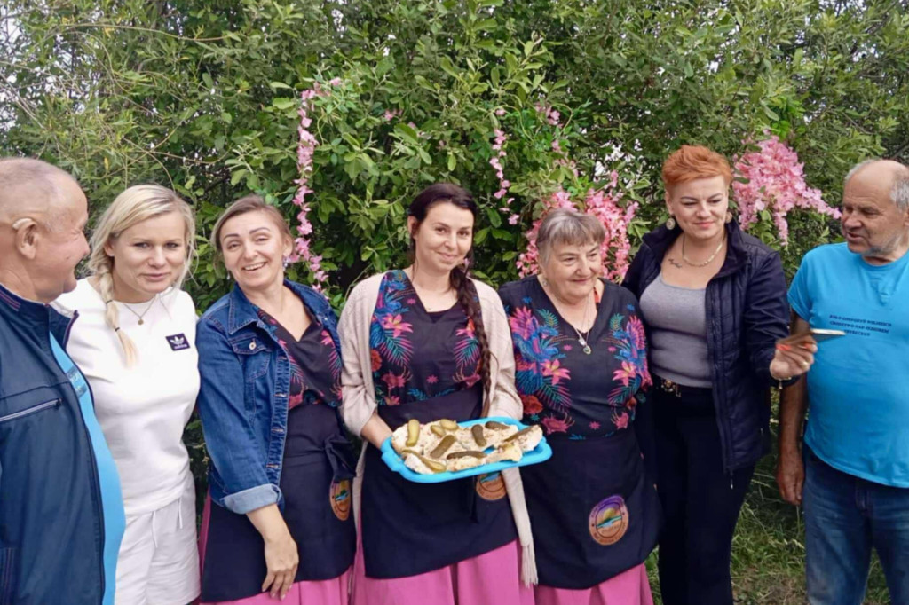 Nad Jeziorem Tryszczyń spotkali się seniorzy