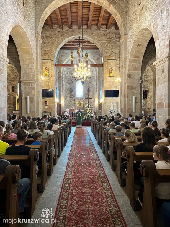 Uczniowie wzięli udział w dziękczynnej mszy za rok szkolny
