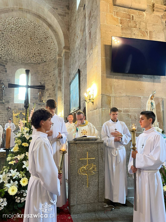 Uczniowie wzięli udział w dziękczynnej mszy za rok szkolny