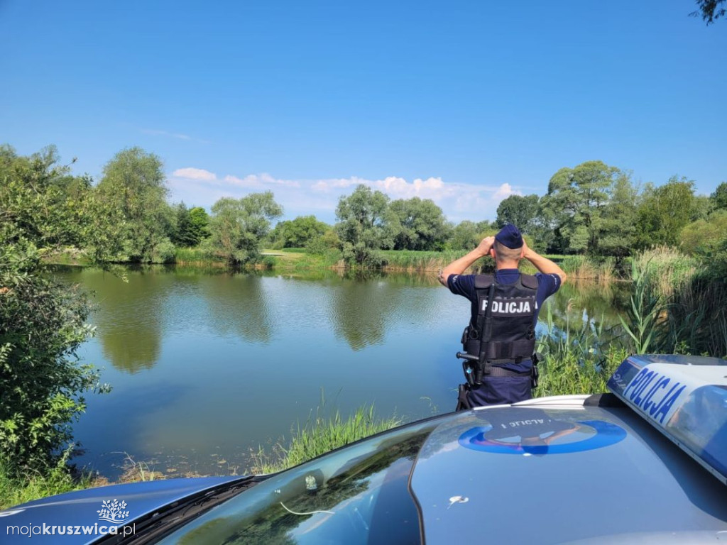 Policja z patrolami nad wodą. Wzmożone kontrole m.in. nad Gopłem [GALERIA]
