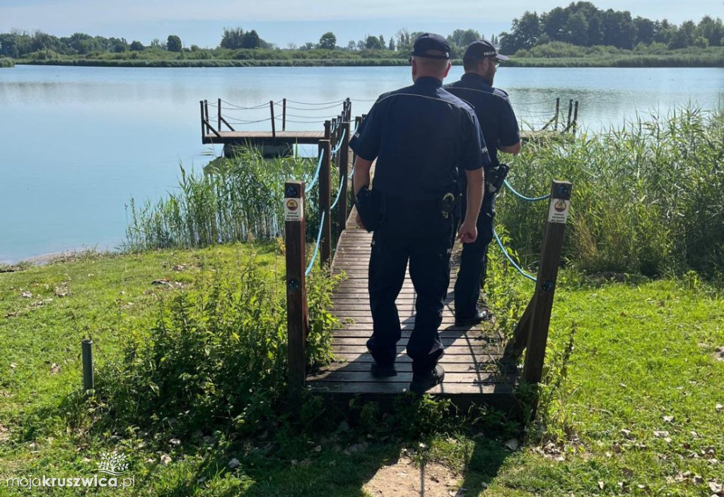 Policja z patrolami nad wodą. Wzmożone kontrole m.in. nad Gopłem [GALERIA]