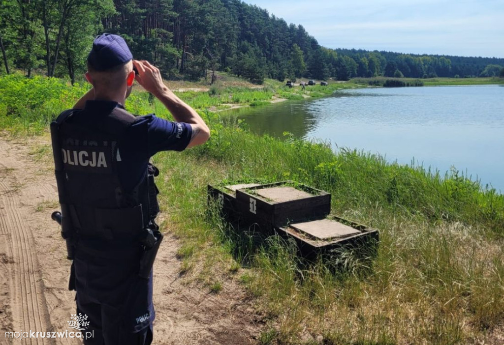 Policja z patrolami nad wodą. Wzmożone kontrole m.in. nad Gopłem [GALERIA]