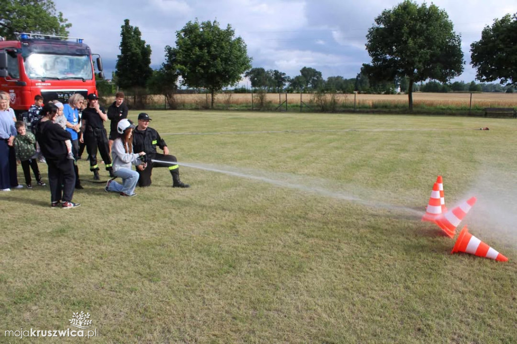 Piknik rodzinny w Ostrowie i Popowie: wspólna zabawa mimo niepewnej pogody