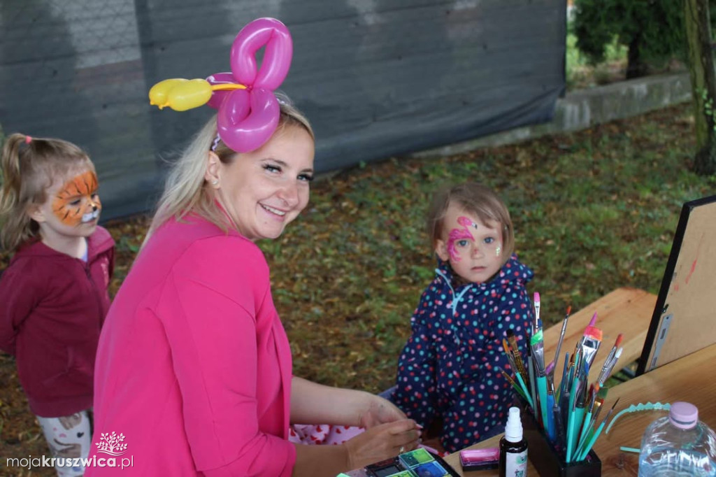 Piknik rodzinny w Ostrowie i Popowie: wspólna zabawa mimo niepewnej pogody
