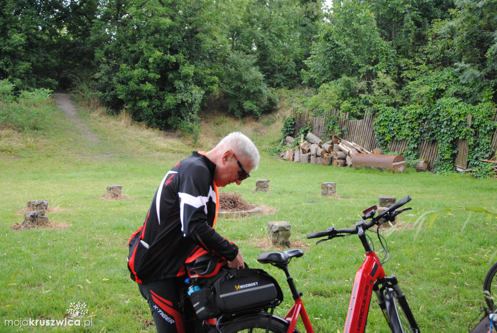 Trwa rajd rowerowy z okazji 55-lecia Komisji Turystyki Kolarskiej PTTK w Kruszwicy