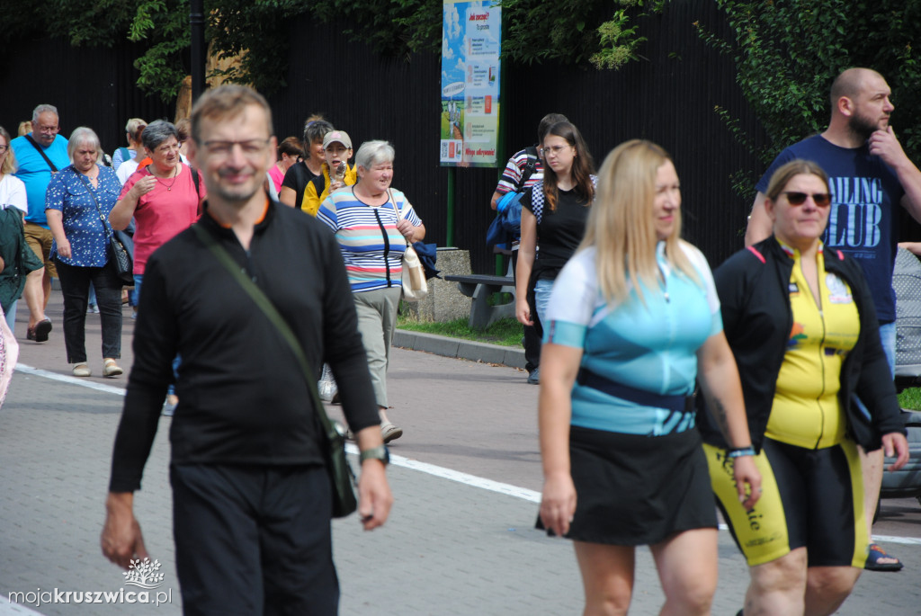 Trwa rajd rowerowy z okazji 55-lecia Komisji Turystyki Kolarskiej PTTK w Kruszwicy