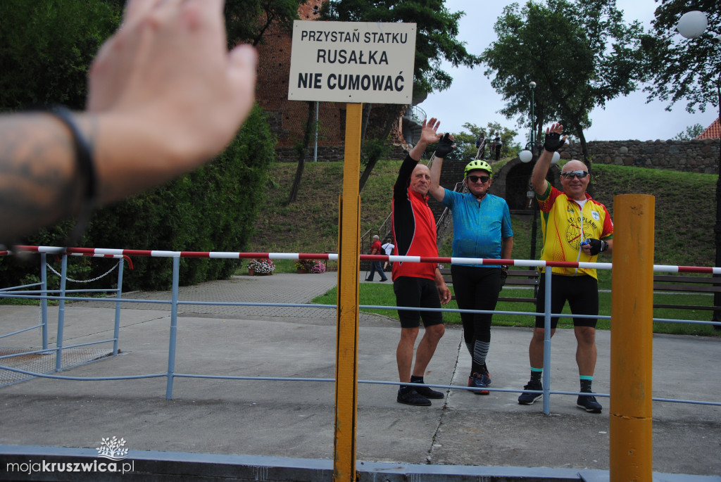 Trwa rajd rowerowy z okazji 55-lecia Komisji Turystyki Kolarskiej PTTK w Kruszwicy