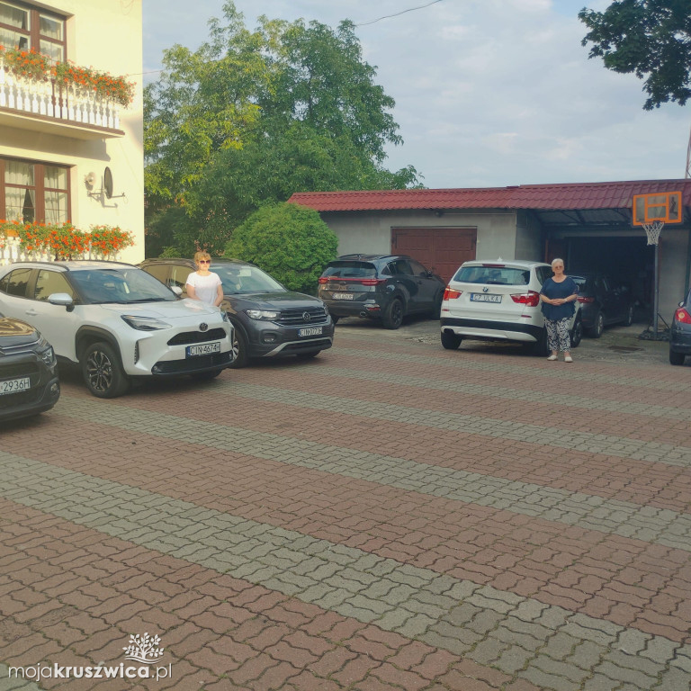 W parafii św. Teresy od Dzieciątka Jezus w Kruszwicy poświęcono pojazdy [FOTO]