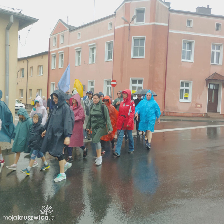 Pielgrzymka z Kruszwicy wyruszyła na Jasną Górę [ZDJĘCIA]