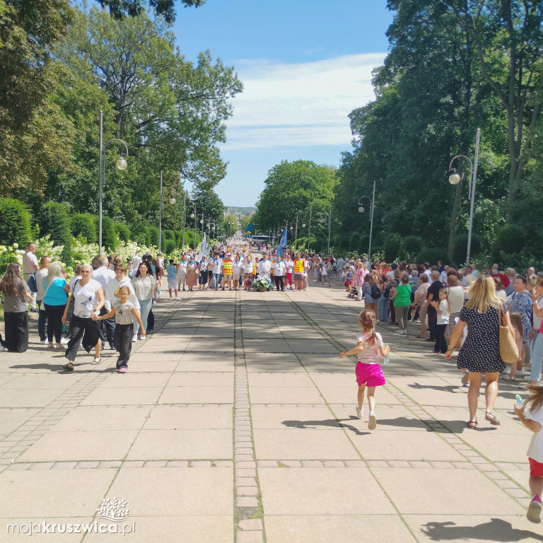 Pielgrzymi z Kruszwicy dotarli na Jasną Górę [zdjęcia]