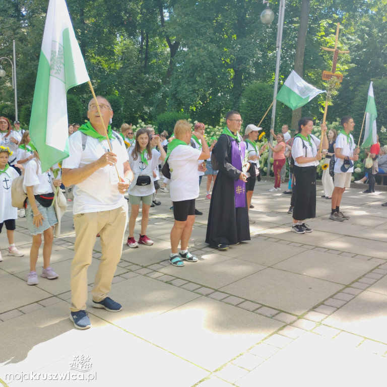 Pielgrzymi z Kruszwicy dotarli na Jasną Górę [zdjęcia]