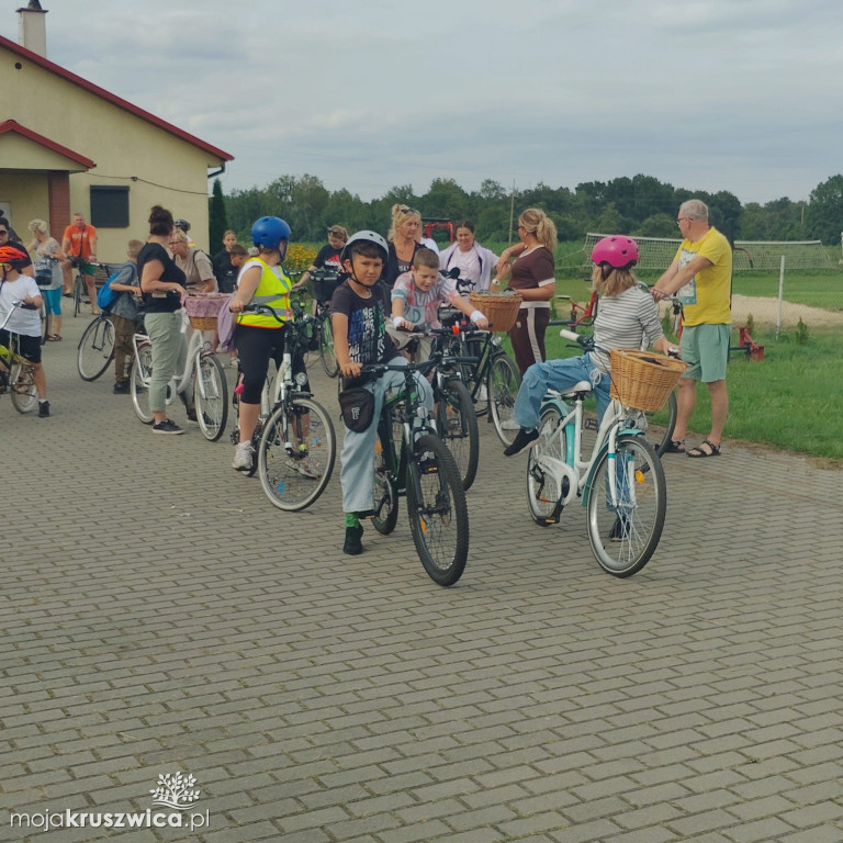 Dni Kobylnik: Popołudniu ruszył rajd rowerowy z udziałem mieszkańców [FOTO]