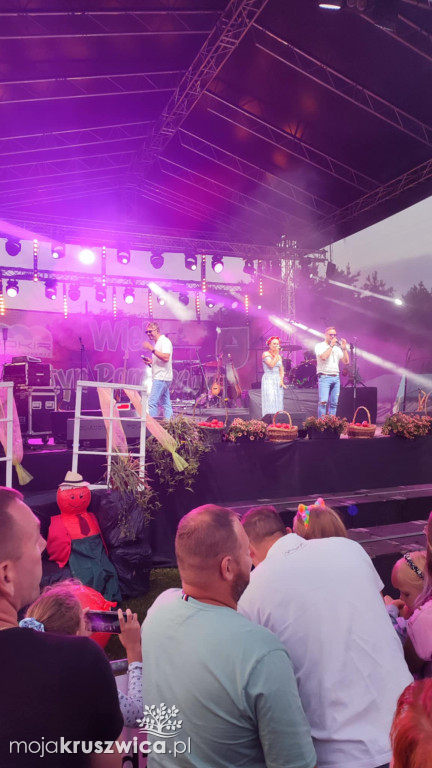 W Jeziorach Wielkich trwa XXI Wielki Festyn Pomidorowy [FOTO]